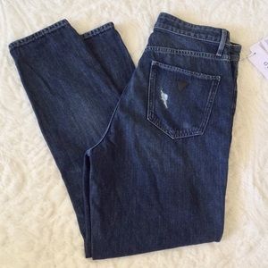 💙80s FIT GUESS JEANS💙